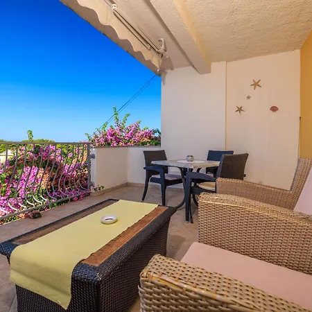 Biserka Apartmán Banjol