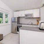 Biserka Appartamento Banjol