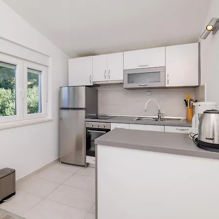 Biserka Appartement Banjol