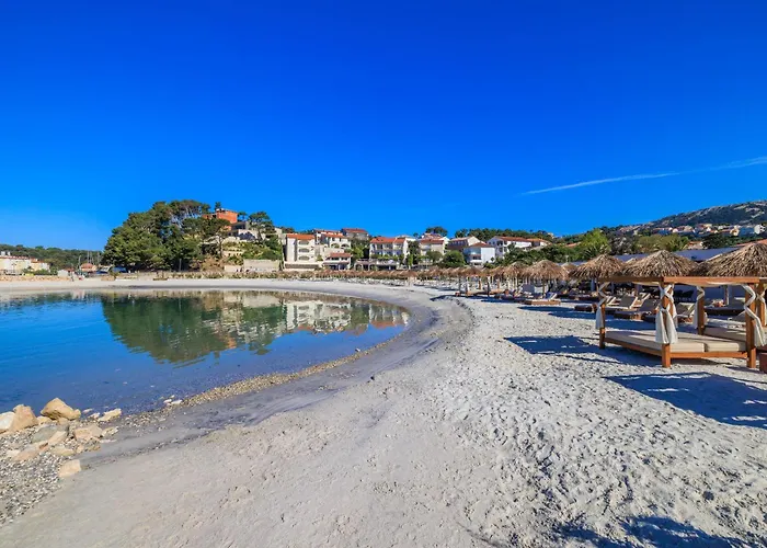 Biserka Apartamento Banjol